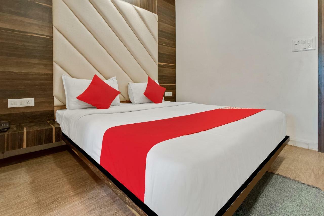 Oyo 47777 Hotel Laxminarayan Аурангабад Экстерьер фото